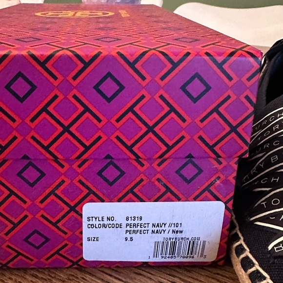 NWT! NEW! Tory Burch Ribbon Canvas Espadrilles -Perfect Navy limited size - Picture 8 of 10